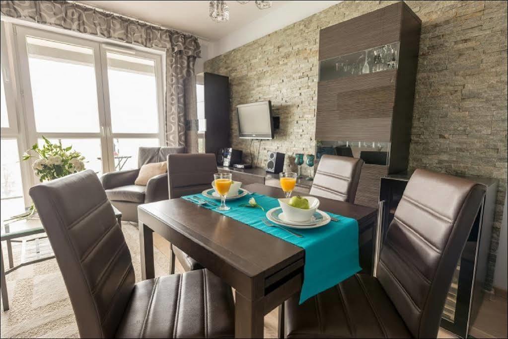 P&O Apartments Aleja Krakowska Varsovia Exterior foto